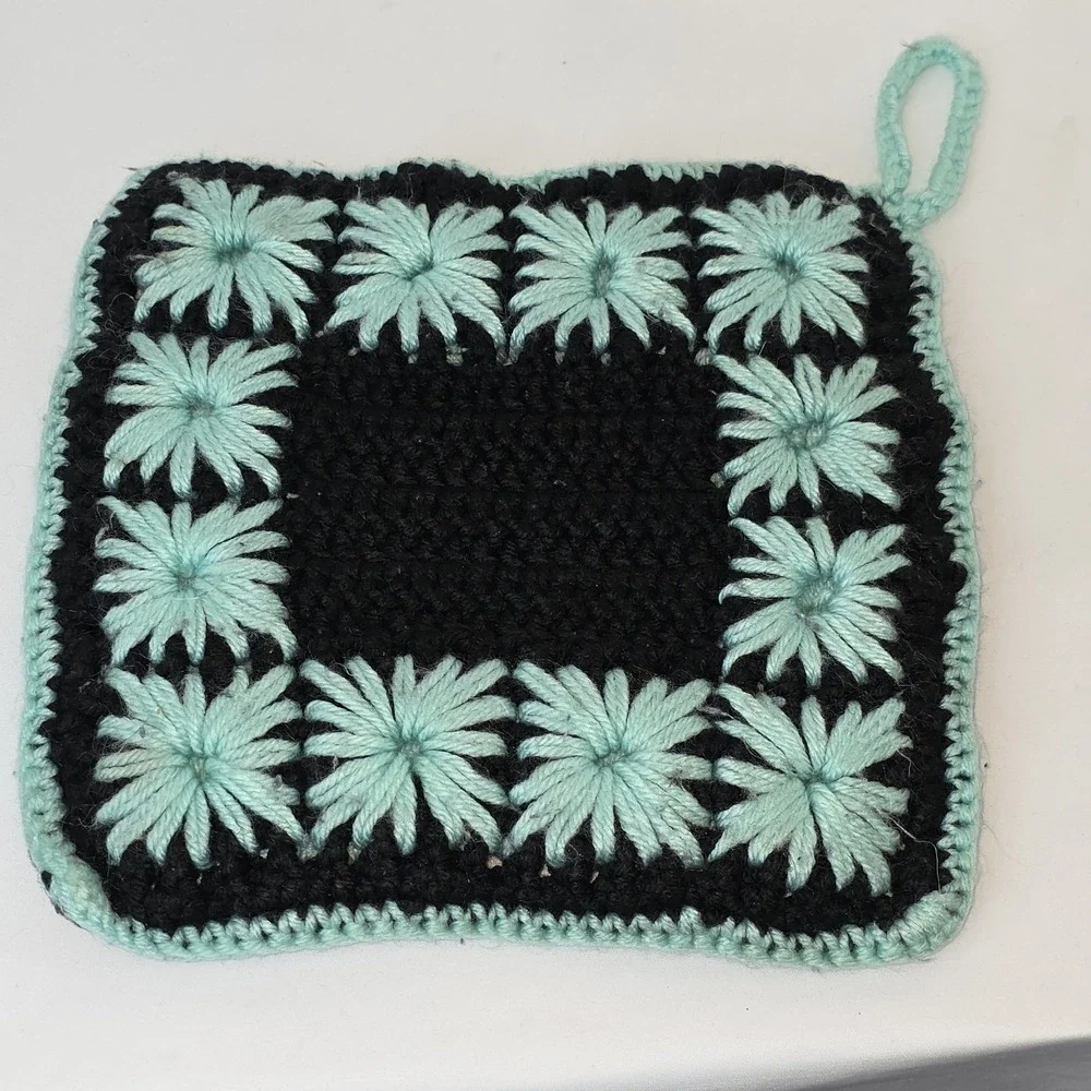 Handmade Double Sided Square Knit Trivet Hot Pad Doily Doiley Doilé Teal & Black
